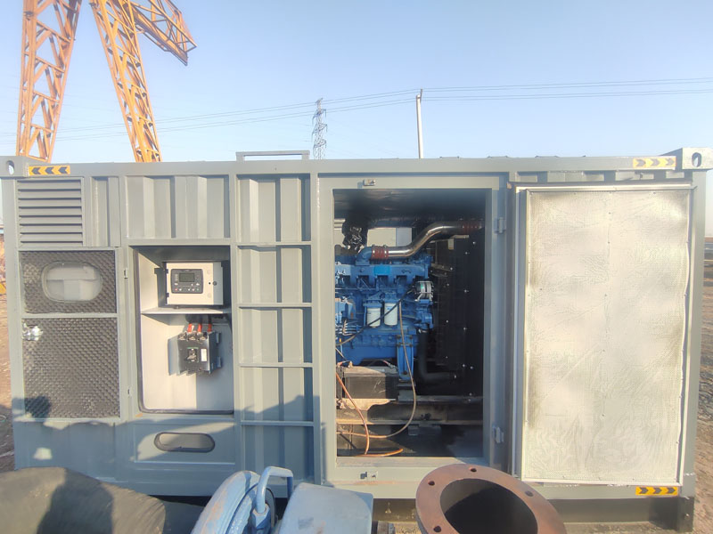 平乡柴油发电机组的机油多久更换一次比较合适？