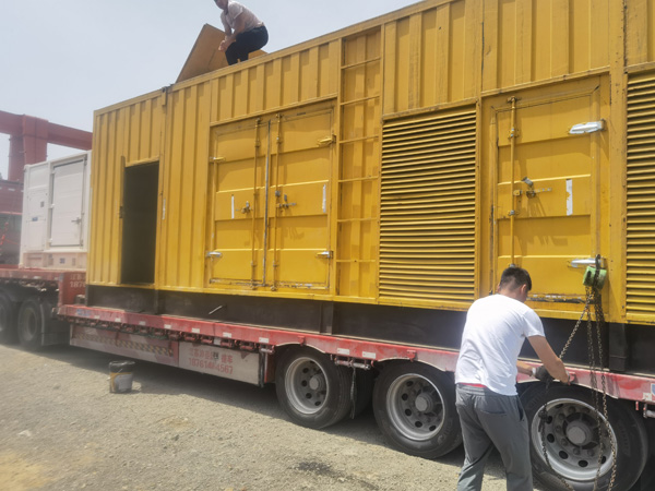 平乡发电机出租100KW发电机需要什么规格的电缆线？