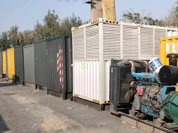 平乡200KW柴油发电机机组每小时油耗是多少?